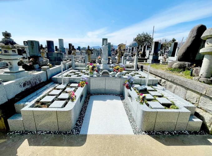 「愛樹木葬」甲州和みの郷樹木葬墓地