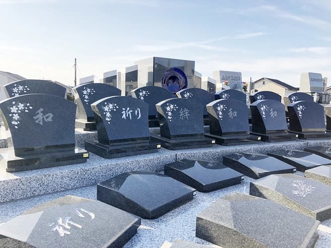 豊丘町墓地 モニュメント葬