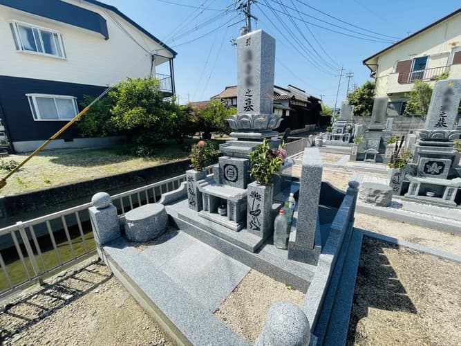 庭瀬墓地