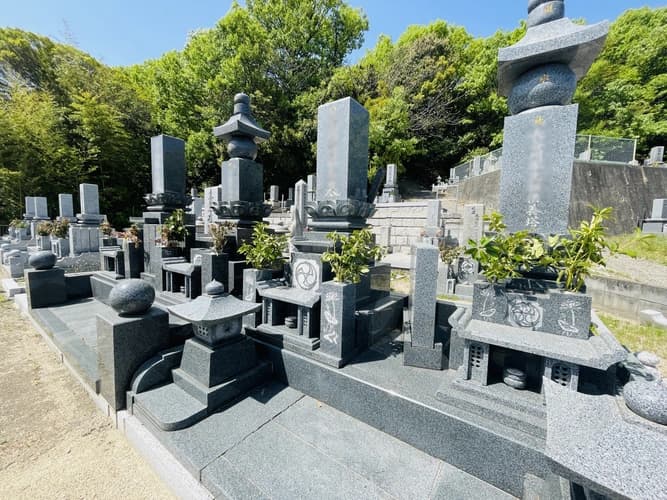 花尻墓地
