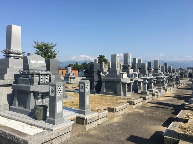 入善町やすらぎ公園墓地