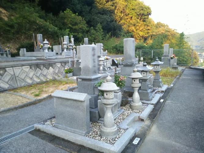 吉備中央町営　下加茂霊園