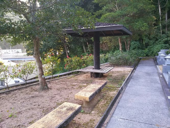 吉備中央町営　下加茂霊園