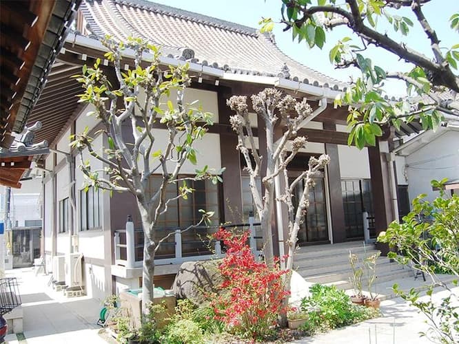 海泉寺墓地