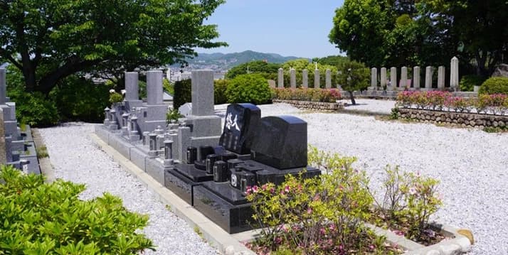 池田市才尊霊園（池田市自治会墓地）