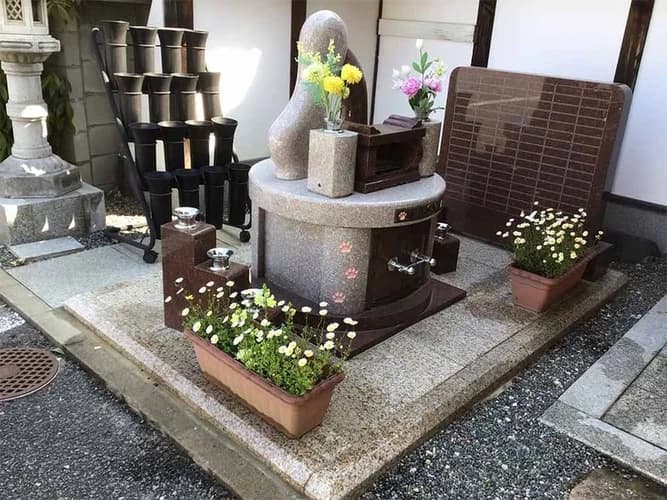 多聞院霊園
