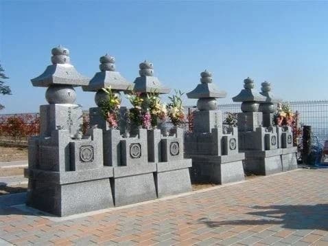 五月山緑地霊園