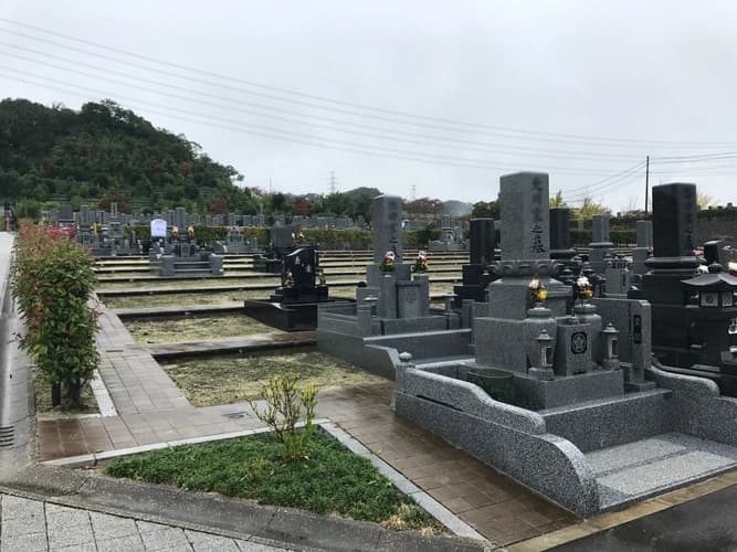 飯盛霊園（公営）