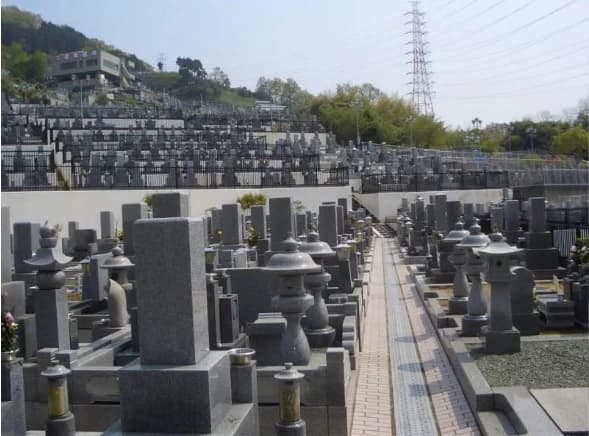 大窪寺霊苑