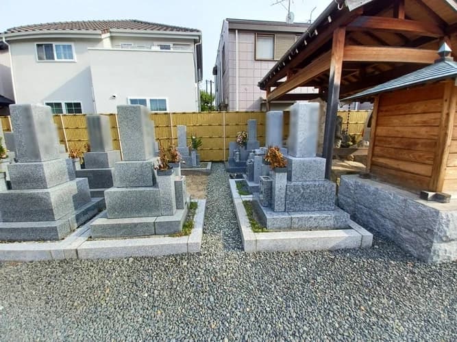 金禅寺墓苑