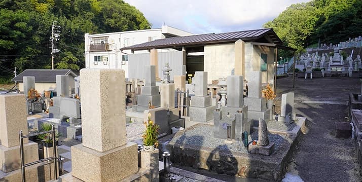 三日市町墓地