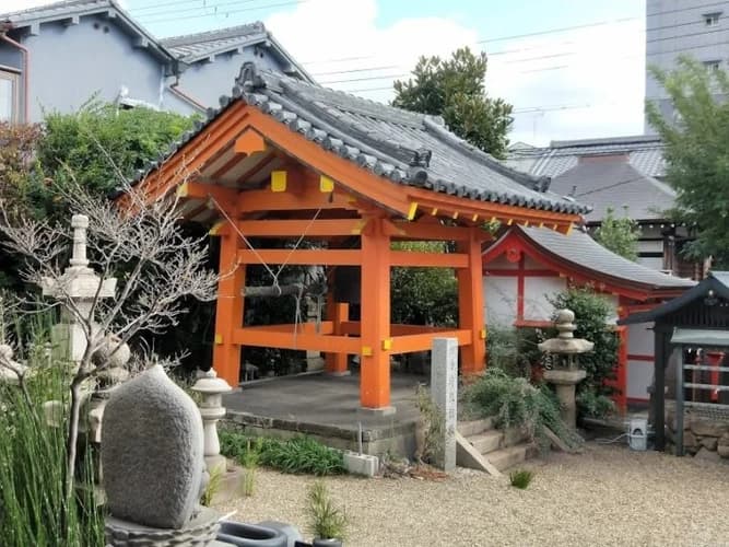 長寳寺 のうこつぼ