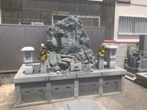 岩田墓地