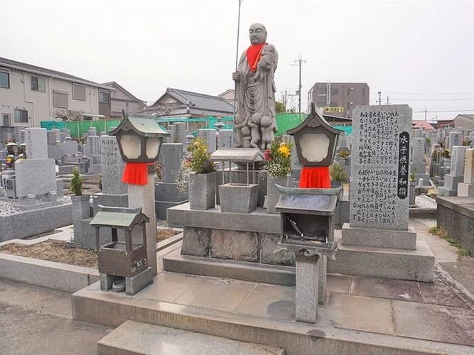 横坂墓地