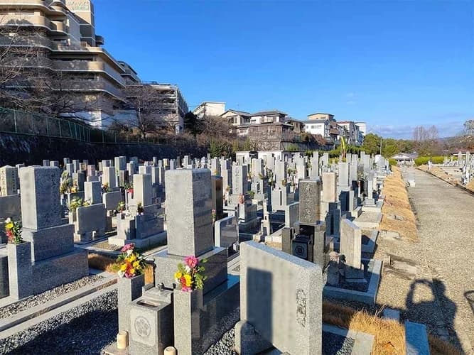 本覚寺墓苑