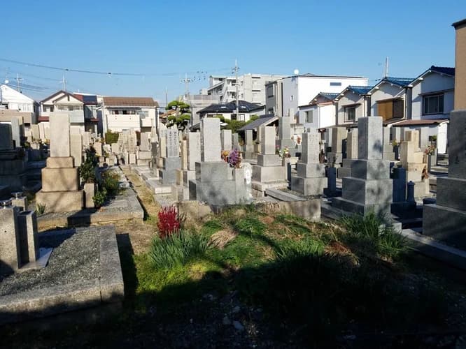 小路・寺内共同墓地