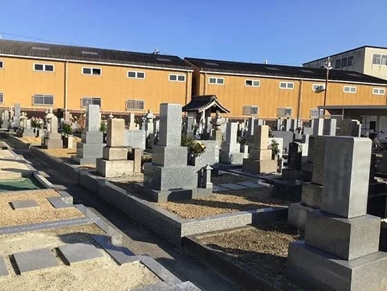 大堀共同墓地