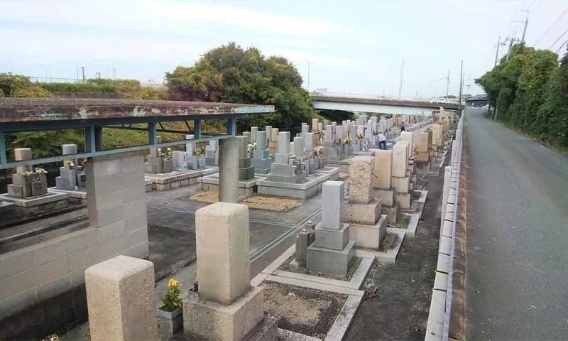 鳥飼八町墓地
