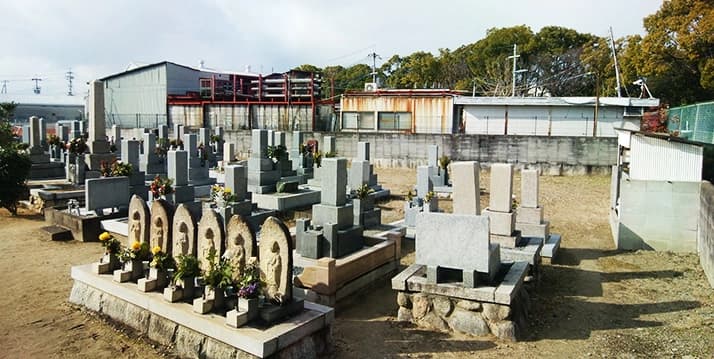 勝部墓地