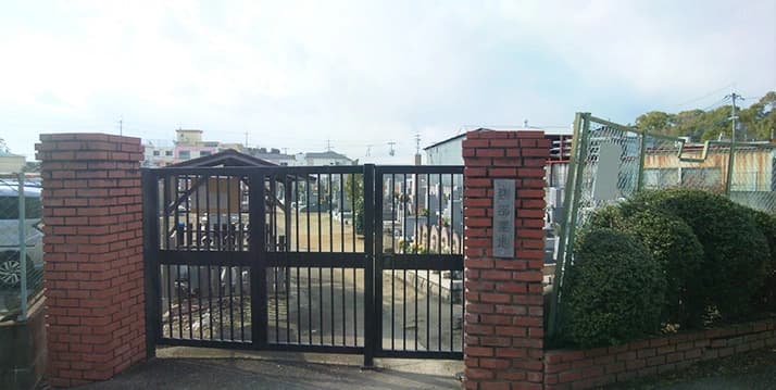 勝部墓地