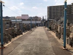 高井田共同墓地