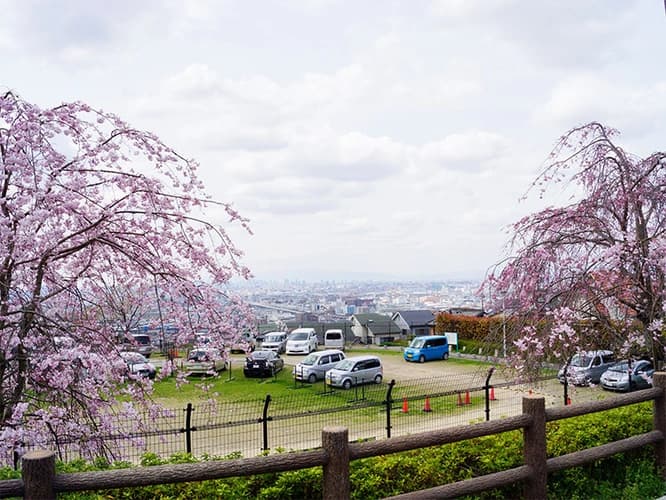 重願寺墓地