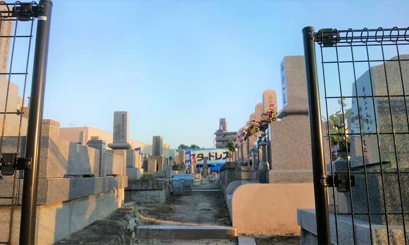 坪井墓地