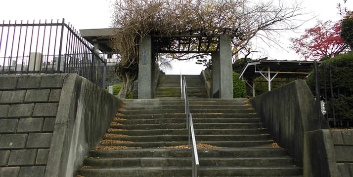 桜井谷共同墓地（柴原霊園）