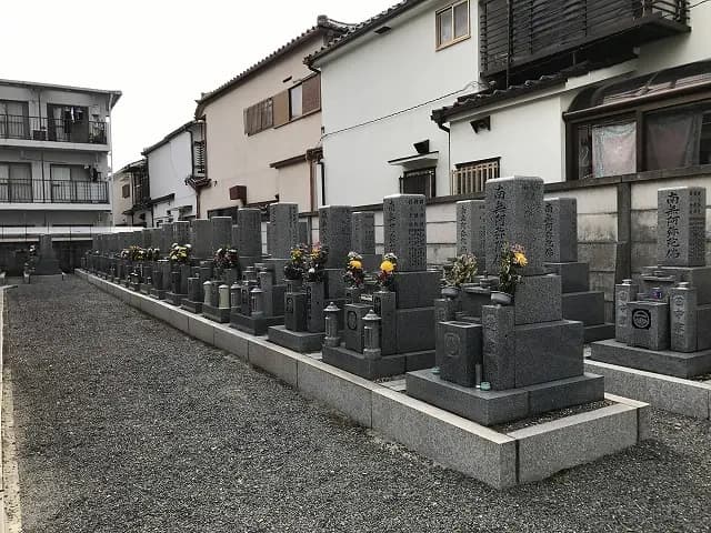 勝光寺墓地