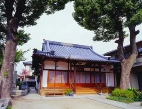南昌寺境内墓地