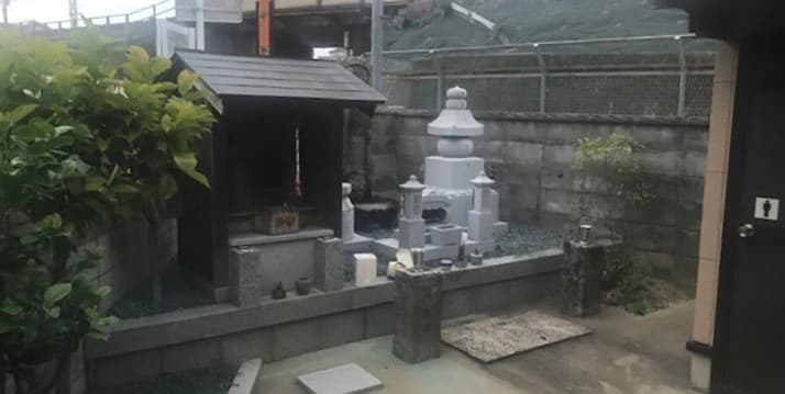 向島西堤共同墓地