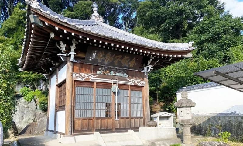 萬松院墓地