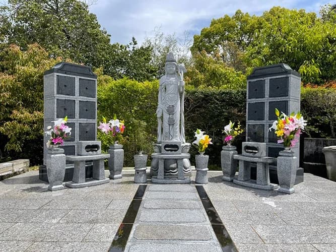 靖國寺 のうこつぼ