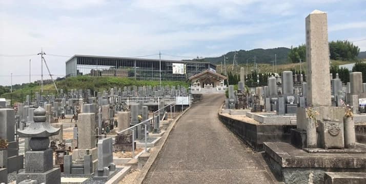 市辺共同墓地