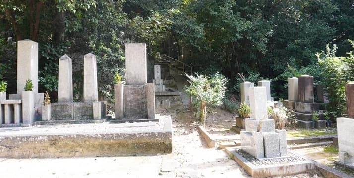 京都市営 宝塔寺山墓地