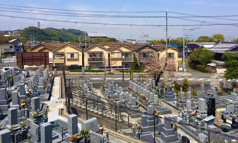 中ノ山墓地