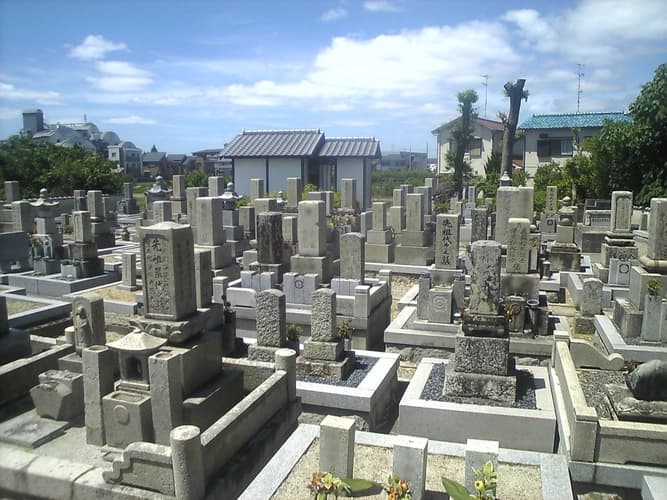 東野墓地