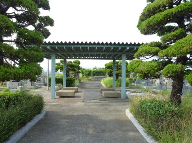 神津墓地