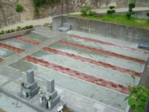 竜山公園墓地