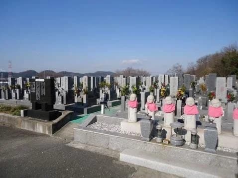 竜山公園墓地