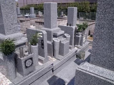 鷹ノ尾墓地
