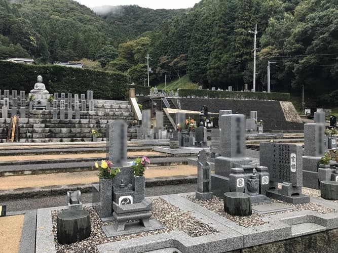 東窟寺霊園