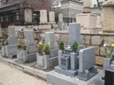 法泉寺春日野墓地