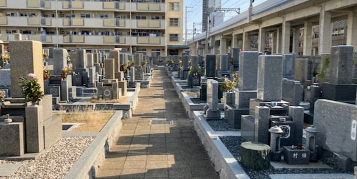 本庄墓地