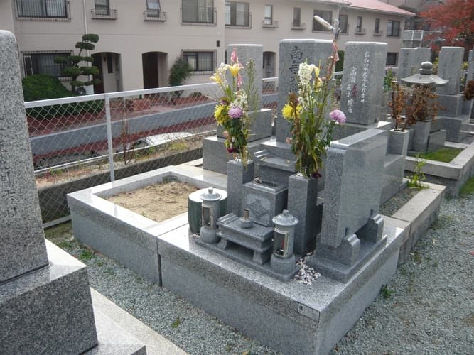 森共同墓地