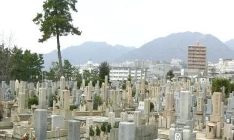 石屋梅栄会墓地（石屋墓園）
