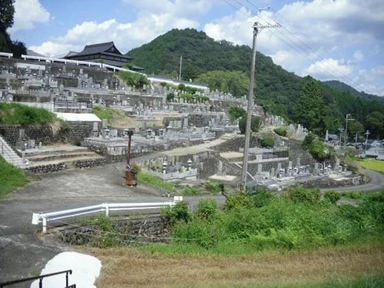 龍音寺墓地