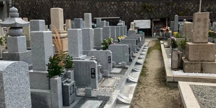 小松墓地