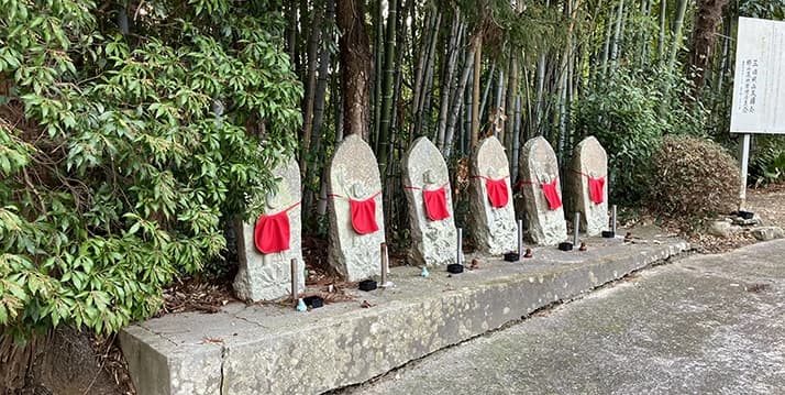 横山墓地