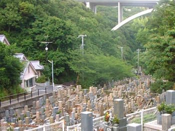 淡路市営 岩屋茶間墓地